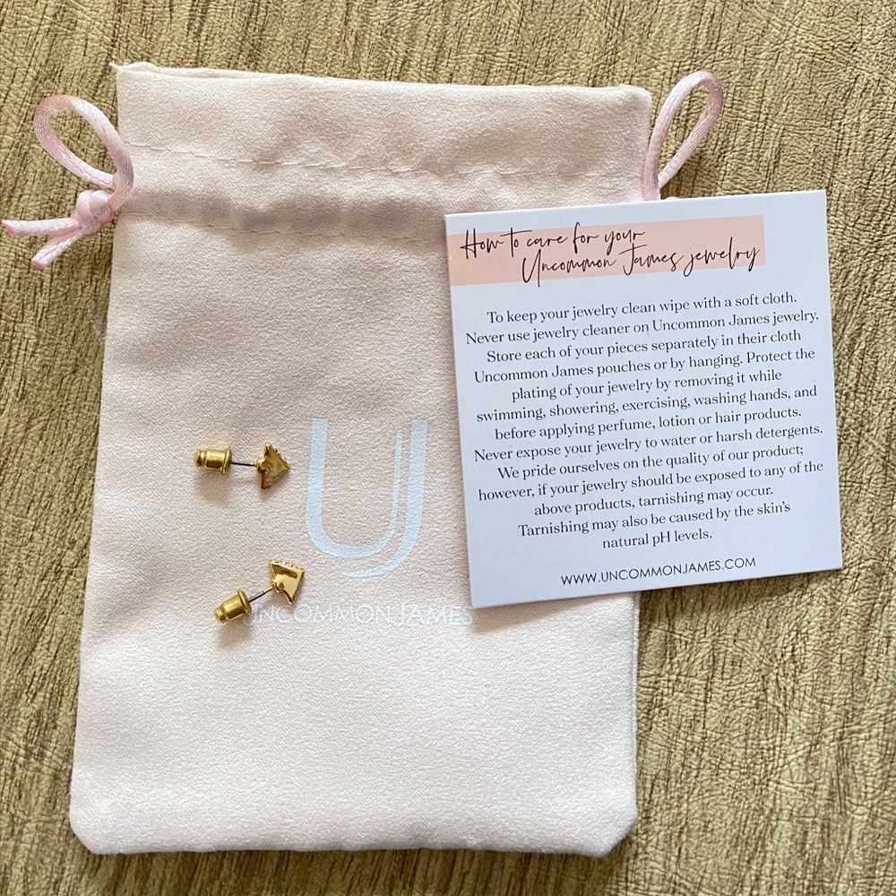 Uncommon James Arrow studs